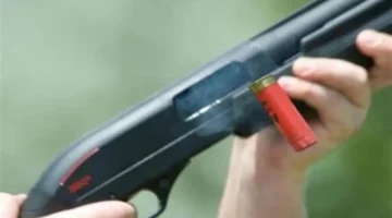 نزاع أرضي عنيف.. مزارع مصاب بأعيرة خرطوش في شبرا الخيمة